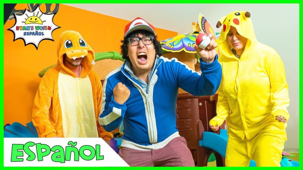 Pokemon Go en vida real capturando a Pikachu