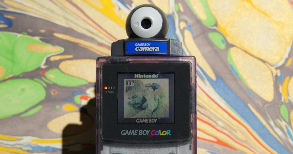 Reviewing the Game Boy Camera in 2021: A beautiful, twisted throwback