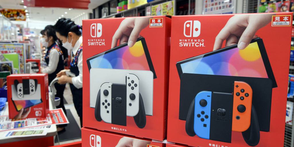 Nintendo to make 20% fewer Switch consoles due to chip crunch