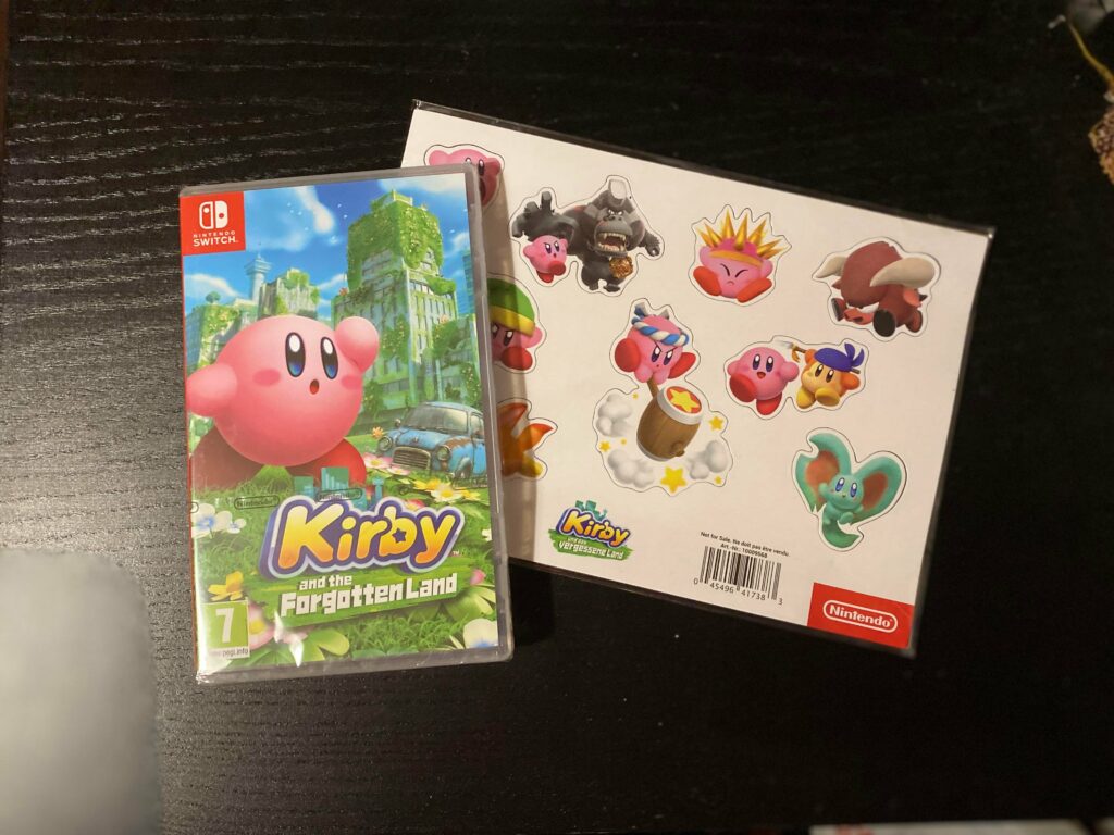Got my “Kirby and the Forgotten Land” pre order bonus stickers from MediaMarkt [Portugal - Europe]