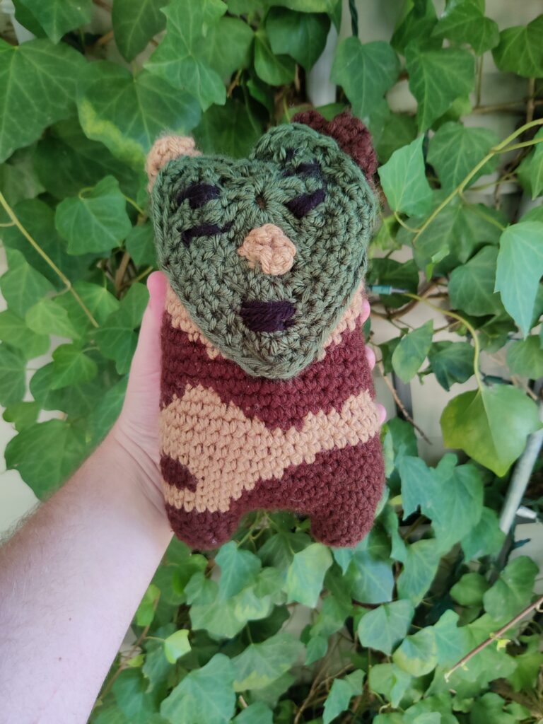 My girlfriend crocheted me a Korok!