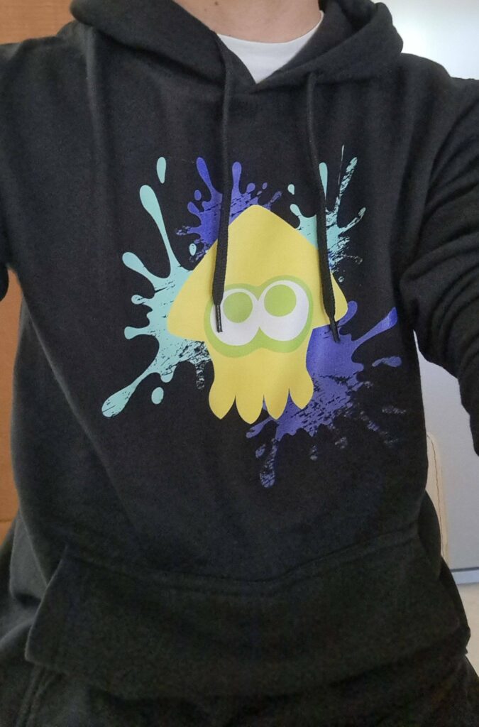 Here in Israel we got a hoodie with Splatoon 3!