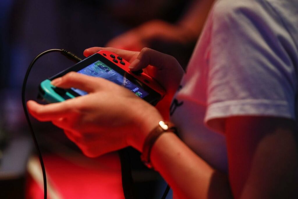Bloomberg: Nintendo Plans to Boost Switch Output to Meet Resilient Demand
