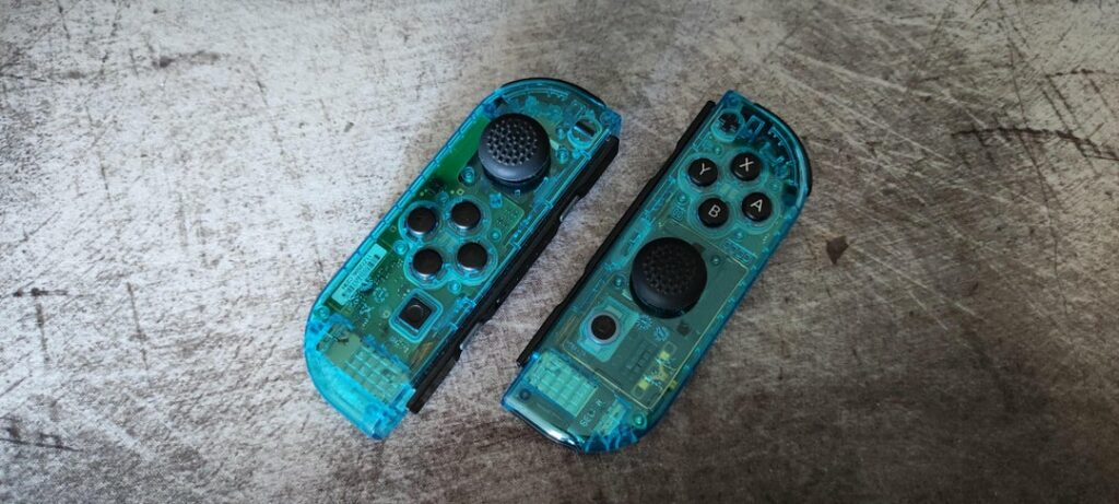 Fun story: Before OLED Switch came out, I originally customized my Joy-Cons in white shells, thinking Nintendo would never make that colour. Once OLED was released, my OG Switch started to feel like a cheap copy, so I got these clear blue diamond pattern shells to fit with Pokémon Diamond theme