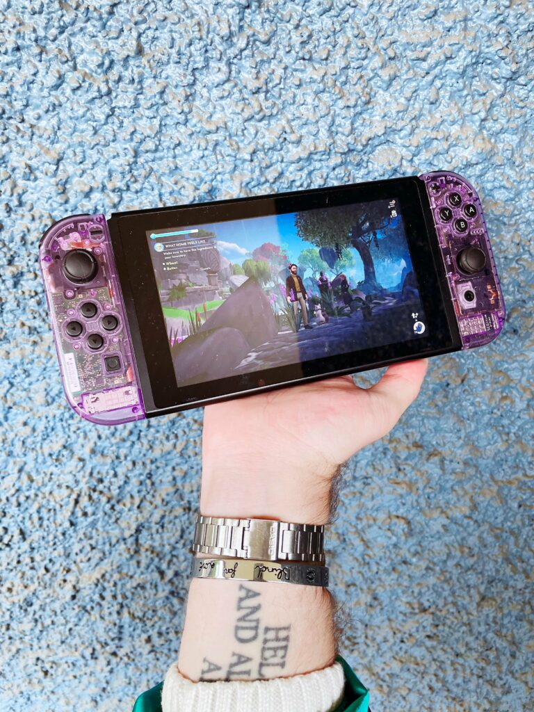 Loving Dreamlight Valley on my atomic purple Switch ❤️