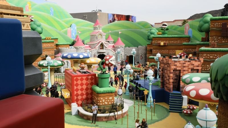 Video: Go inside Super Nintendo World in California