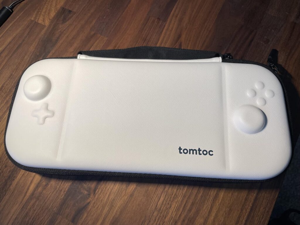 Tomtoc has released a case compatible with the Hori Split pad Compact!
