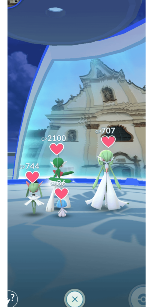 I left my Gardevoir at this empty gym and by the time i checked it again, she gained a whole family.