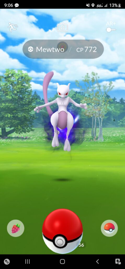 Ooo..... a Shadow Mewtwo in the wild. Time to use my Master ball. 😏