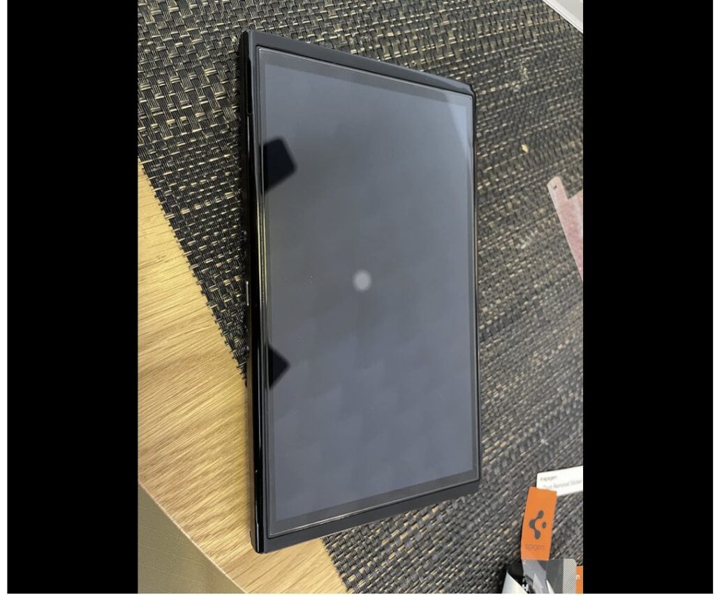 An OCD Man's Guide to Screen Protectors