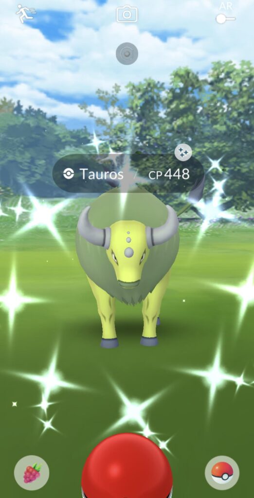 20 minutes left of work and I just caught this at my desk!😳💚