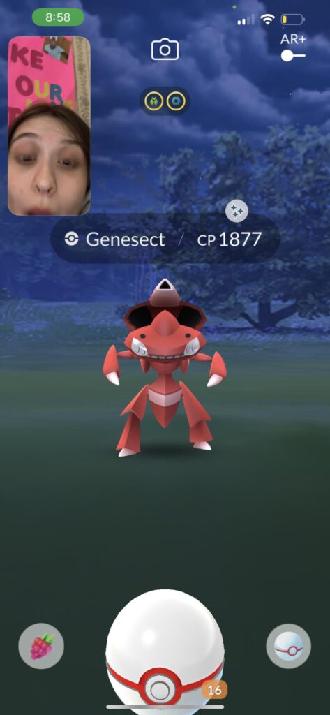 So happy can see my girlfriend reacting to my reaction in the screenshot! Lmao