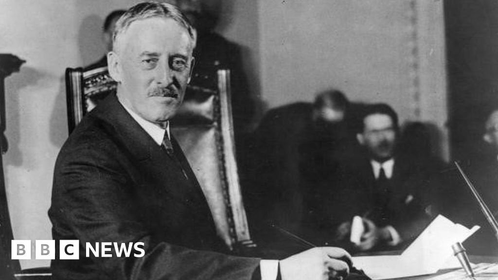 TIL that during World War II, the United States would have nuked Kyoto instead of Nagasaki if not for the insistence of Henry Stimson. Nintendo HQ would have been destroyed and Nintendo as we know it might not exist today.