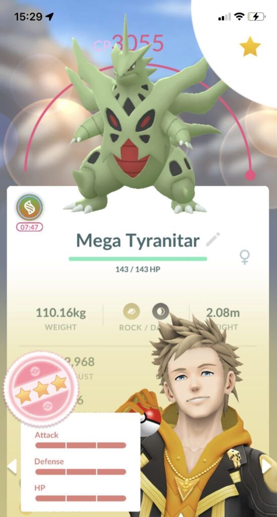 Made my boyfriend run with me to the raid, this is my first Tyranitar raid I’ve done too and first hundo I ever got from a raid. My battery was on 1% and my phone closed moments after I caught it, had to keep my jacket over my head the entire raid😭😭