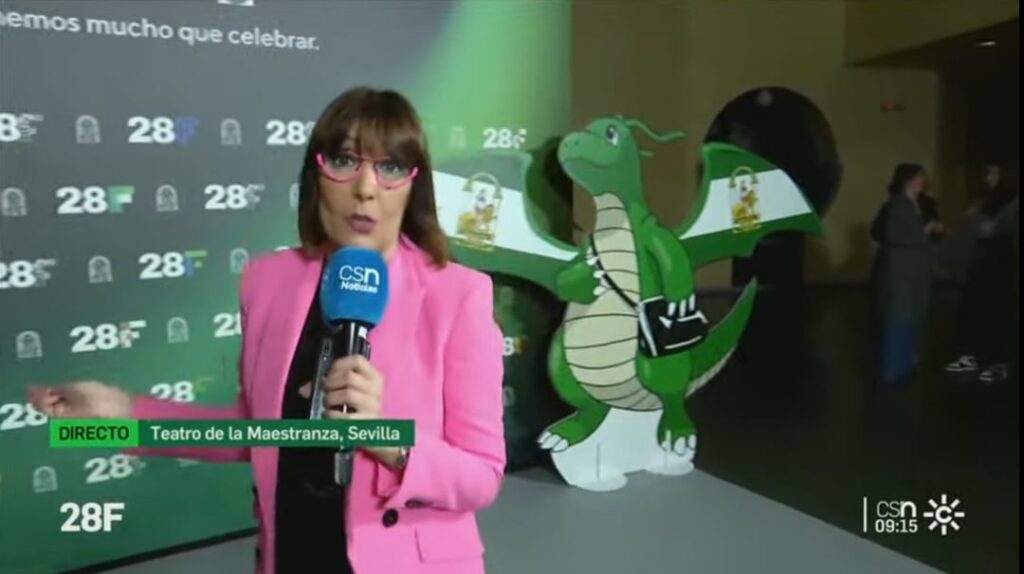 Today, is the Dia de Andalucía (region of Spain), and in the ceremony they used a Dragonite cutboard with the colours of the regional flag