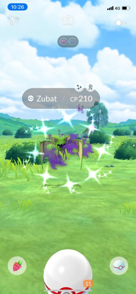 shiny shadow zubat from my balloon this morning 🦇✨💚