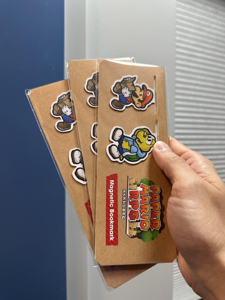 I guess I should post my Gift with (Paper Mario) Purchase from Hong Kong. No pre-order necessary