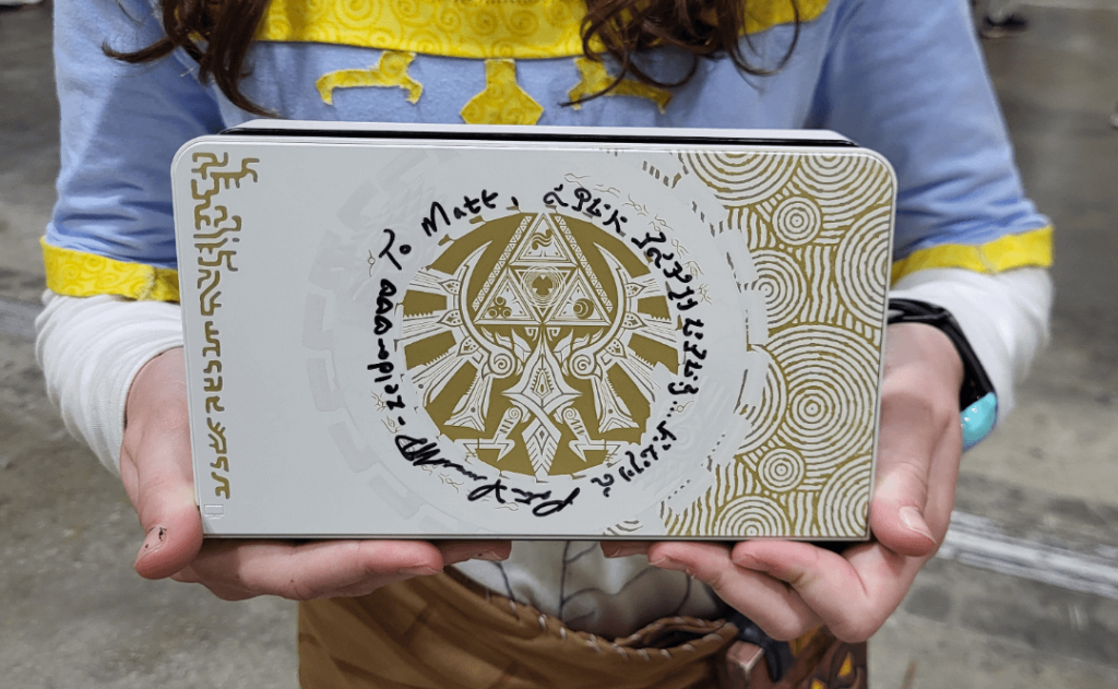 Got my TOTK OLED dock signed by Zelda!