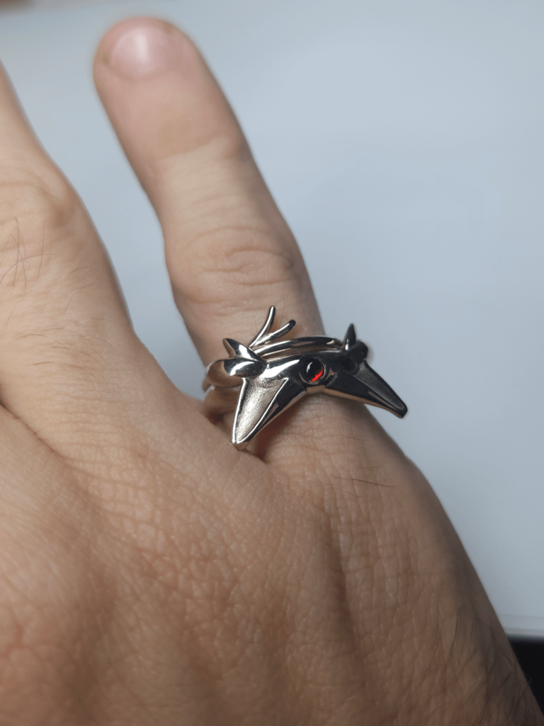 Espion inspired 2 ring set Ive made as a commission from 14K Rose Gold and Garnet gemstone. Its tail is a seperate ring <3