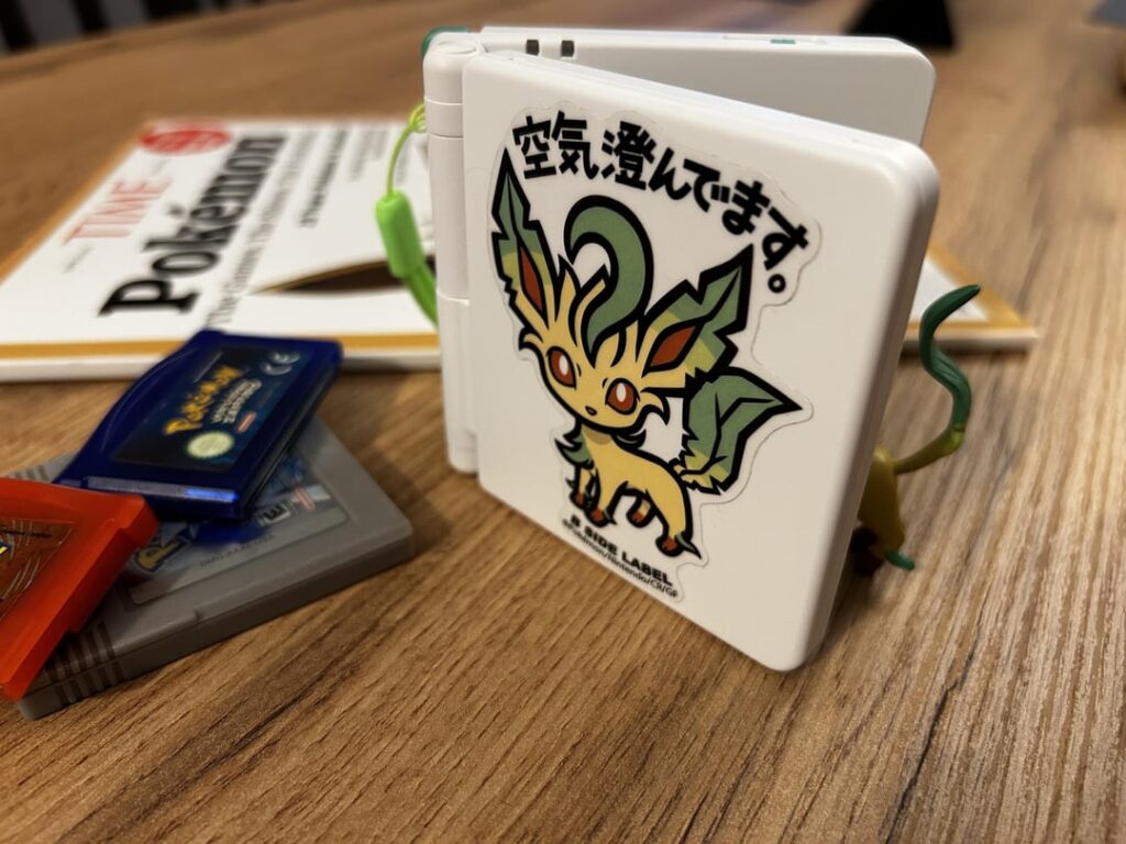 My take on a clean and minimal Leafeon - themed Gameboy