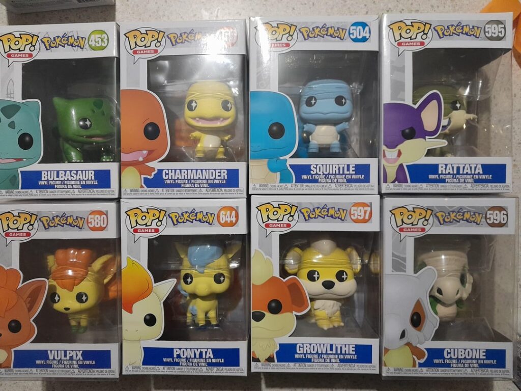 My Sister paints shiny Pokemon Pops~