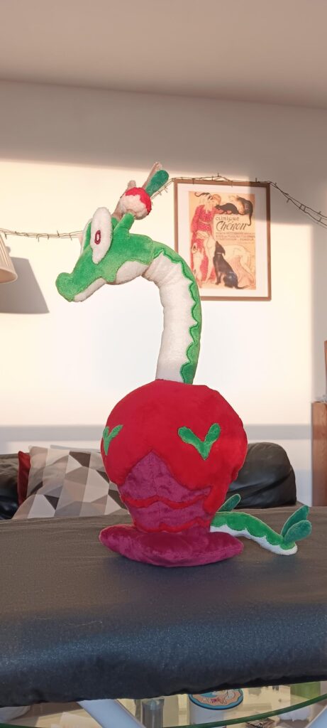 A hand-sewn Hydrapple plush with a posable neck! (OC)