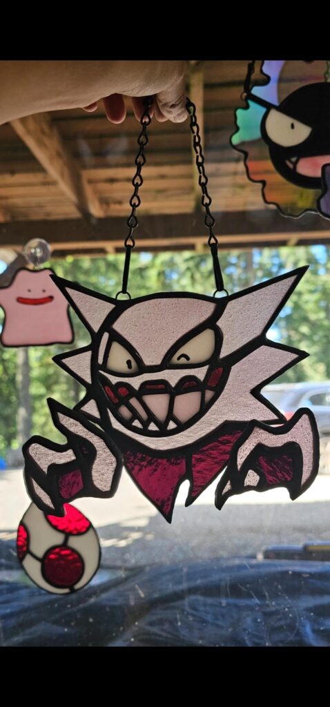I made a stained glass haunter and he glows (OC)