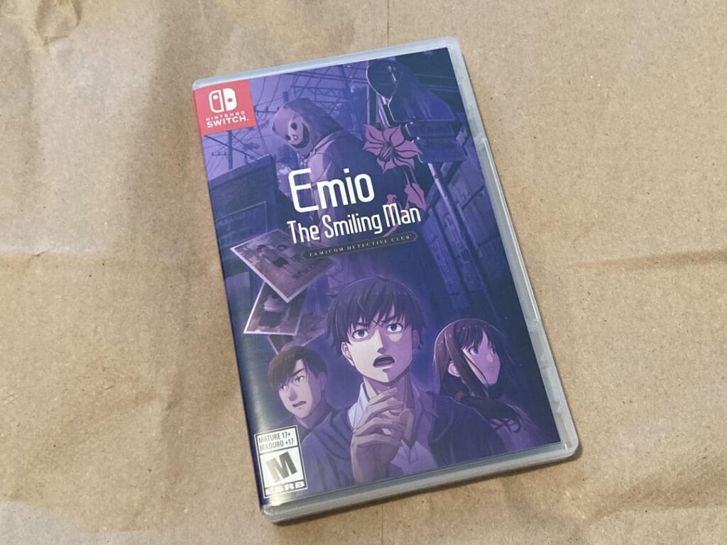 Emio finally arrived. I love the when we get a cool inner cover!