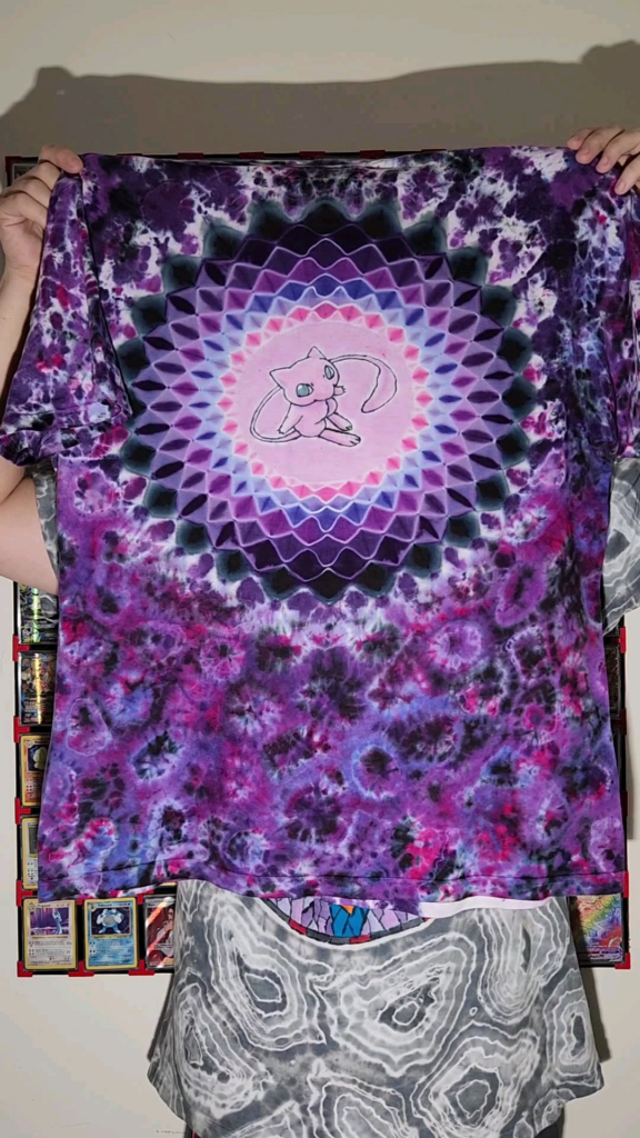 I dye painted this Mewtwo shirt!