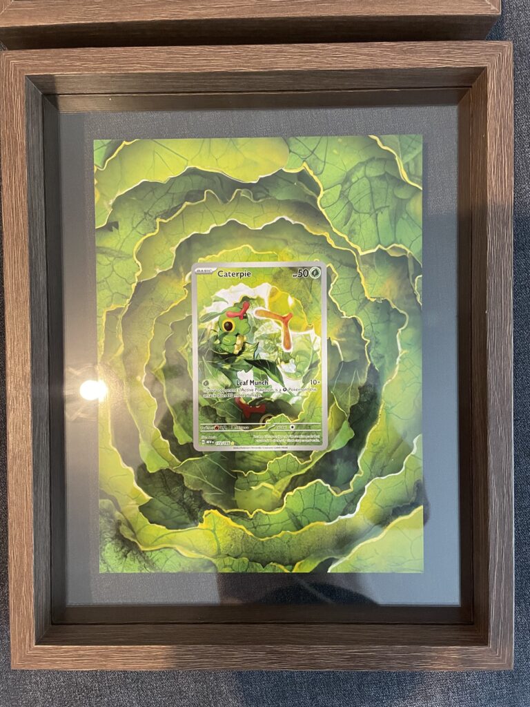 Extended art for cards