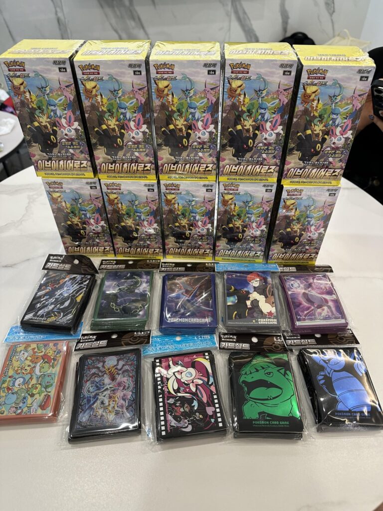 Bought 10 packs of Eevee heroes to rip in Korea, here’s what I pulled😭