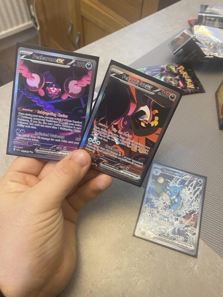 2 SIRs in a row out of a Kingdra EX box, wild out of Shrouded Fable of all sets!