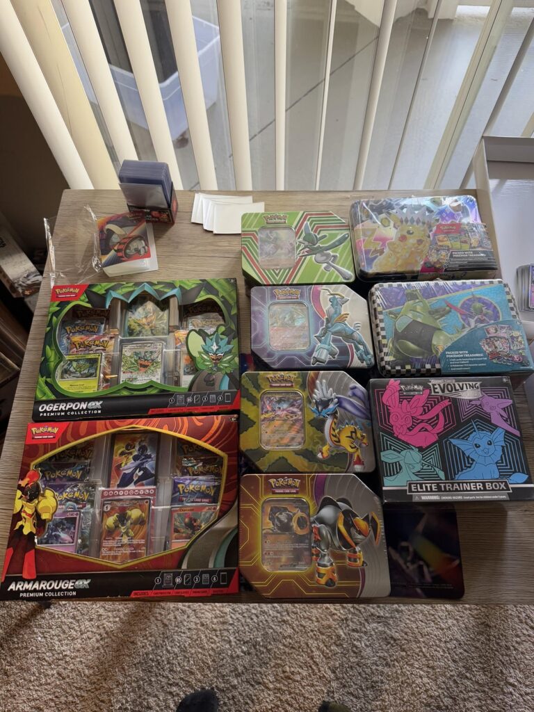 Me and my little brother bought a bunch of tins and boxes between Thanksgiving and Christmas, and opened them all up today. 50+ packs!