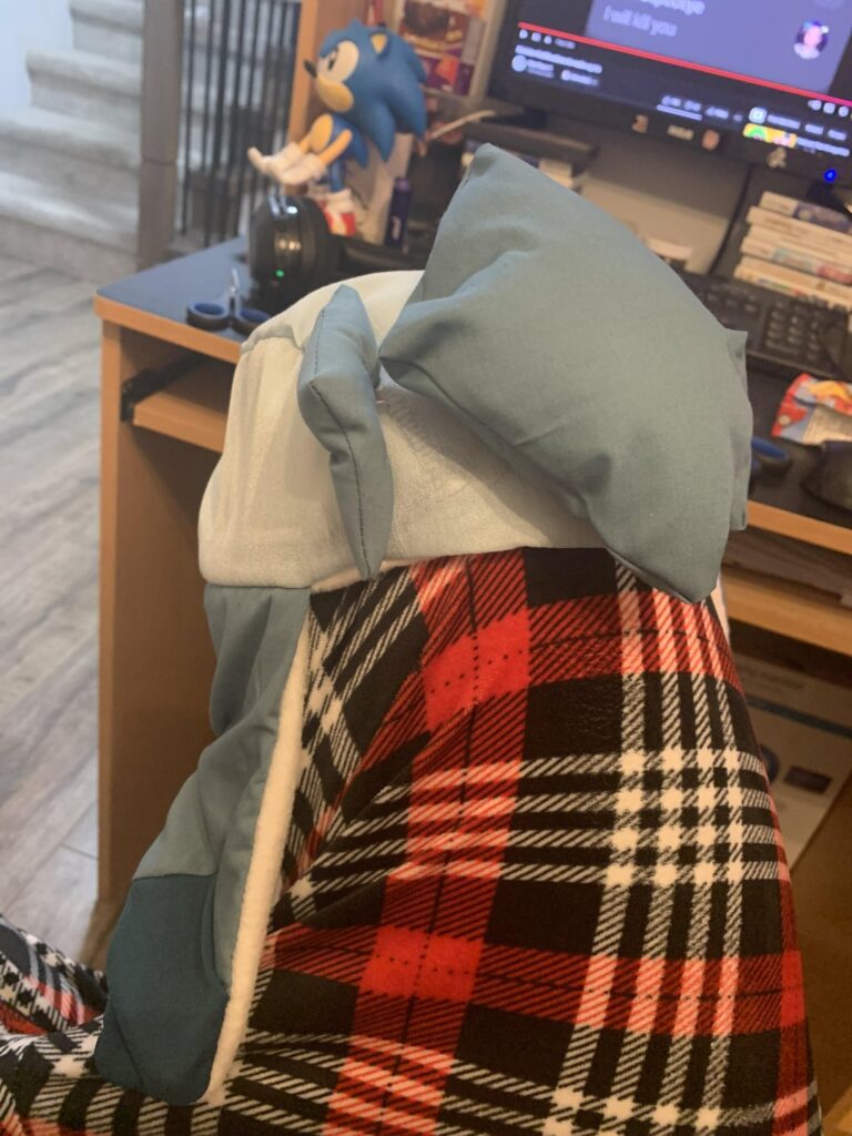Tried making a Glaceon ushanka