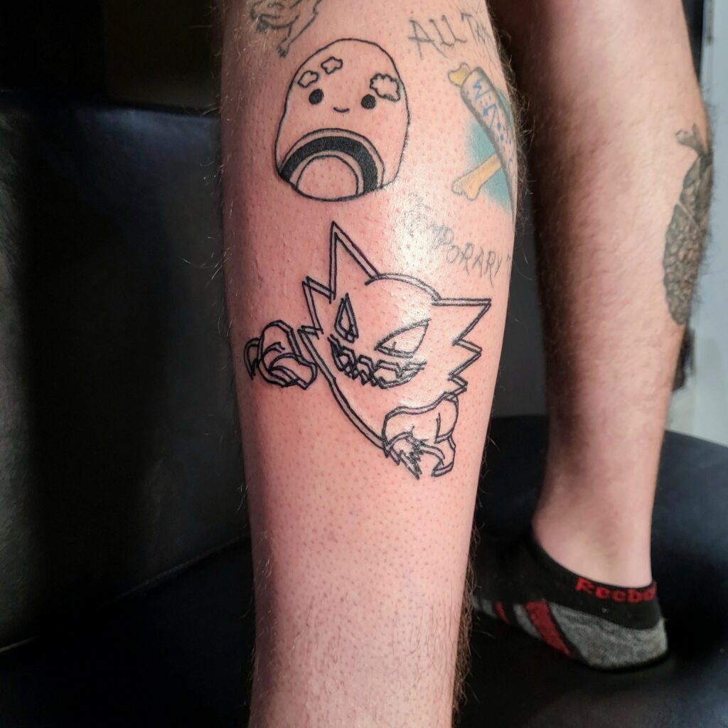 I’m a tattoo apprentice and I just gave my friend this weird Haunter. I hope y’all like it!