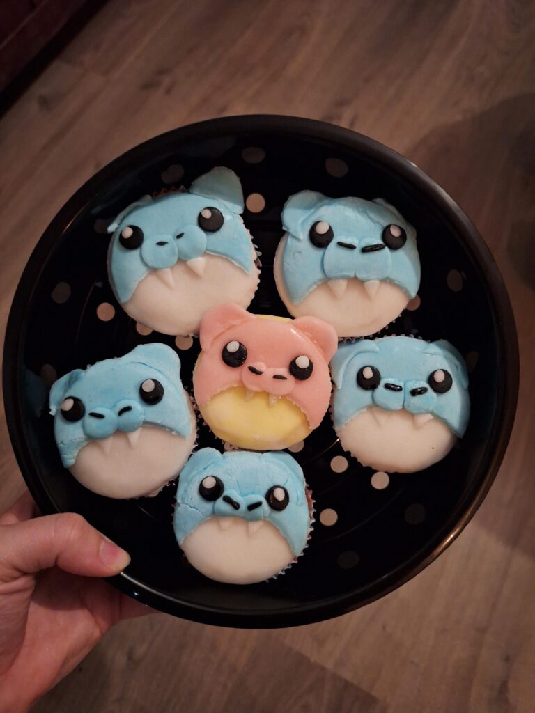 Spheal(?) Cupcakes