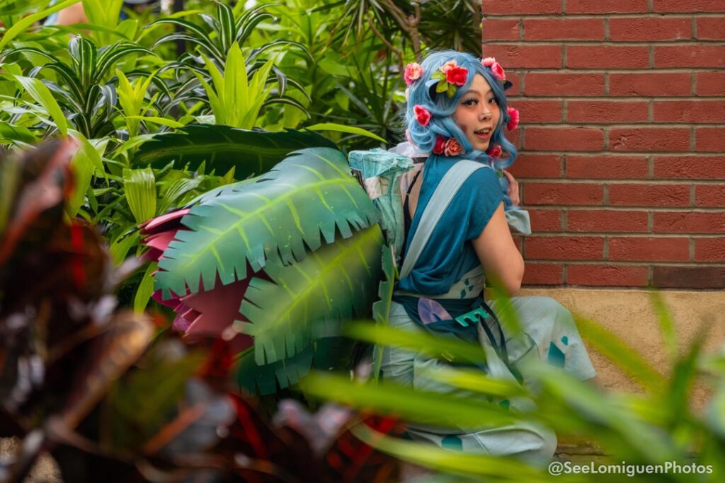 I got some more pics of my Ivysaur cosplay!