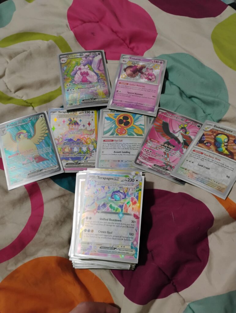 My new cards for my new build of Tinkaton ex came in... It's soooo pretty 🥺