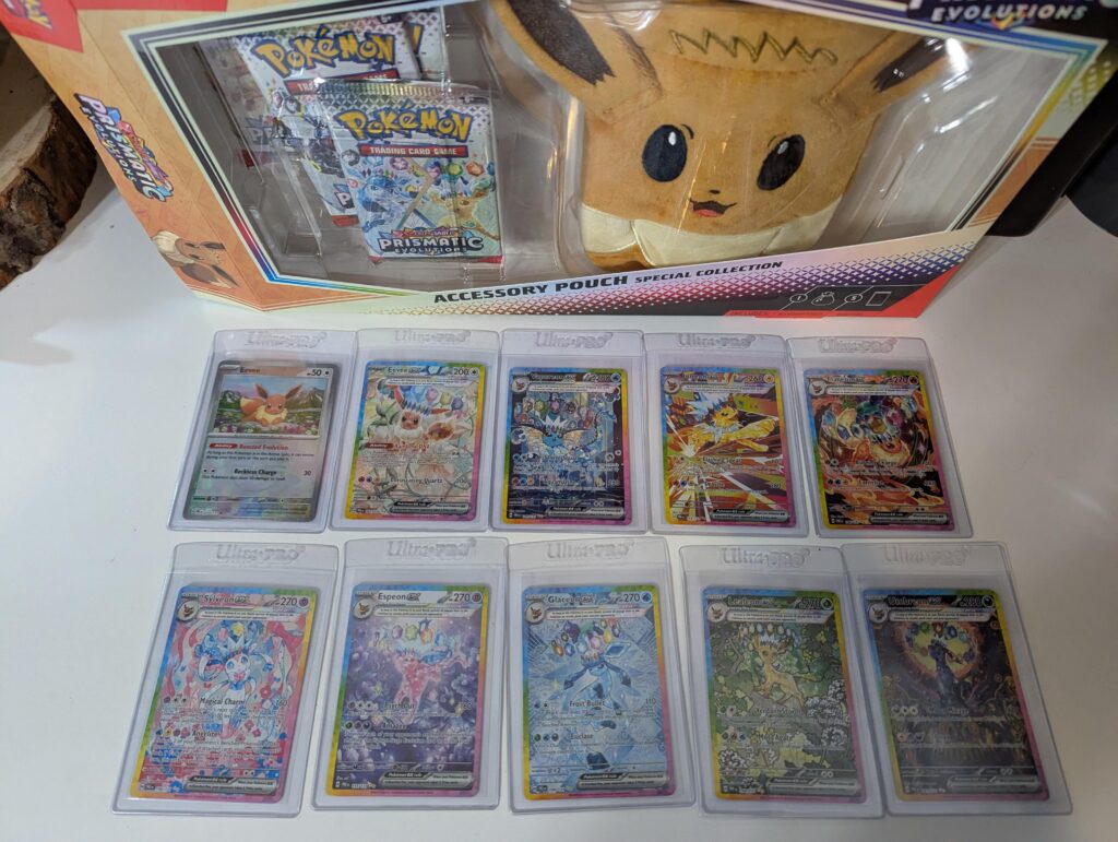 Got a Prismatic Eevee accessory pouch box yesterday, my first ever Prismatic purchase. Pull a god pack on the first pack.