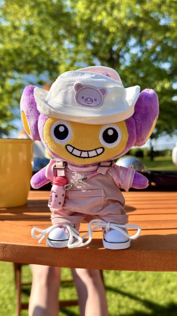 Put my friend’s Labubu clothes onto my Aipom sitting cutie plush… they fit perfectly!