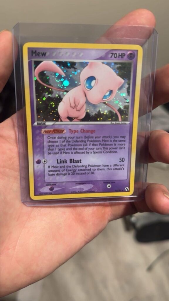 Check out the fart swirl on this Mew!! 😂