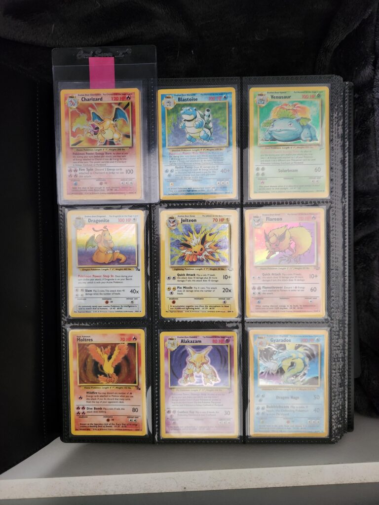 After rediscovering my childhood Pokémon collection a few months back, I finally have Charizard again 🔥