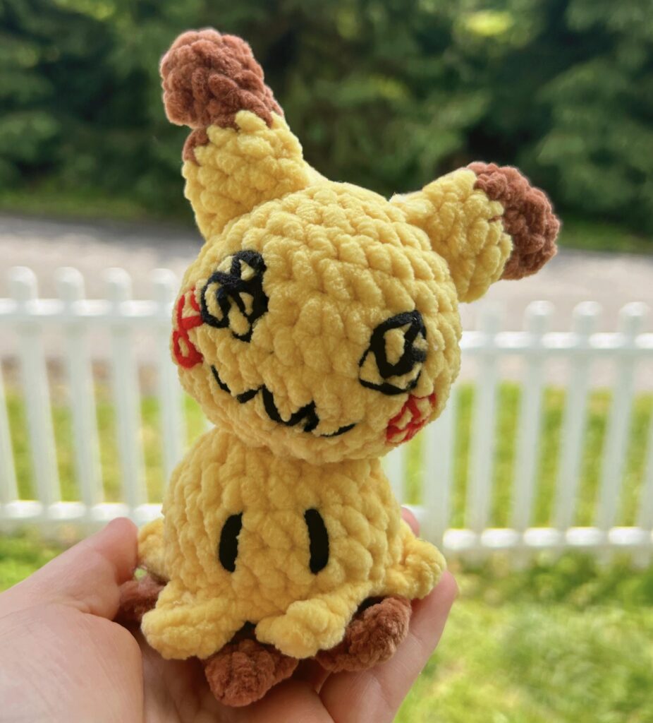 I made a Crochet Mimikyu!