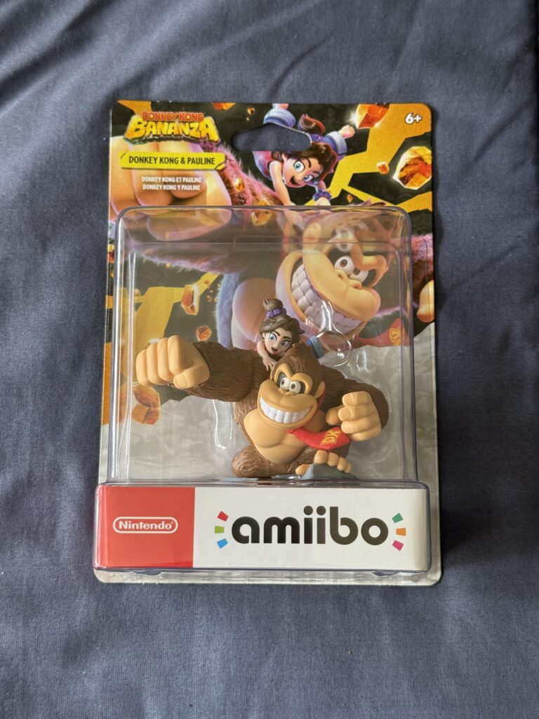 Caved and bought the Donkey Kong & Pauline amiibo, no regrets!