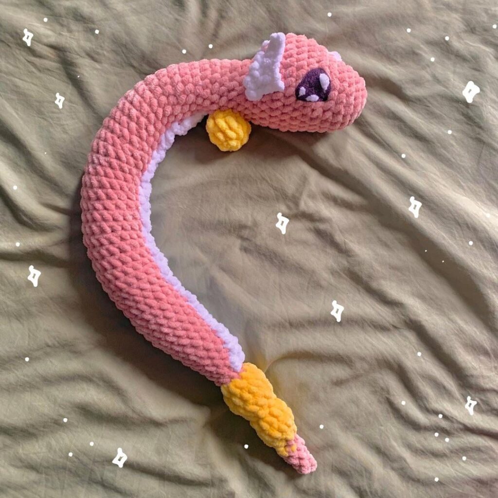 [OC] I made a Dragonair crochet pattern!