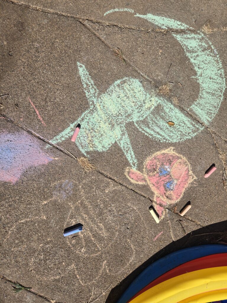 My kiddos poke chalkin!