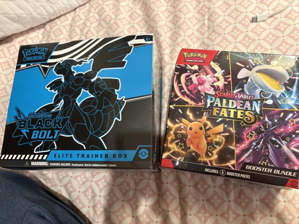 Open Paldean Fates and Black Bolt with me!!