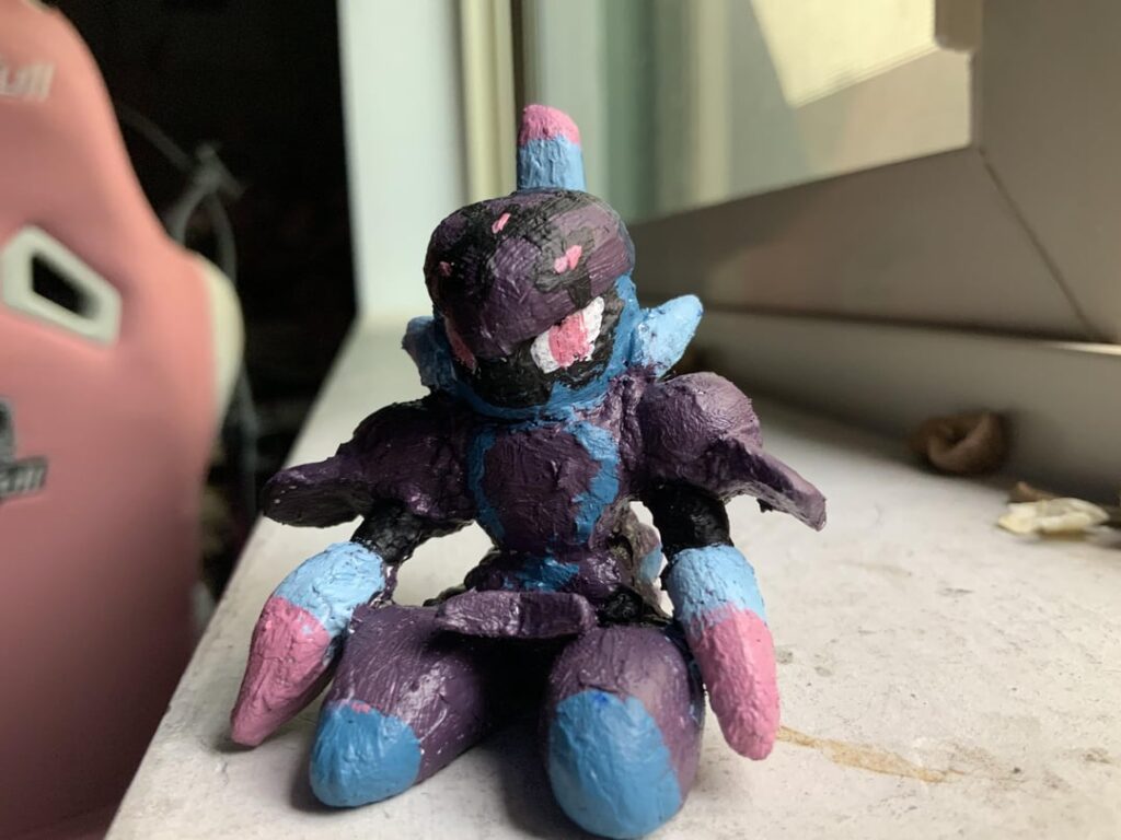 Little ceruledge figure i made to look like a plush cuz the official one looks meh
