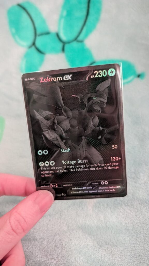 Traded my Zekrom for these illustration cards I've been wanting <3
