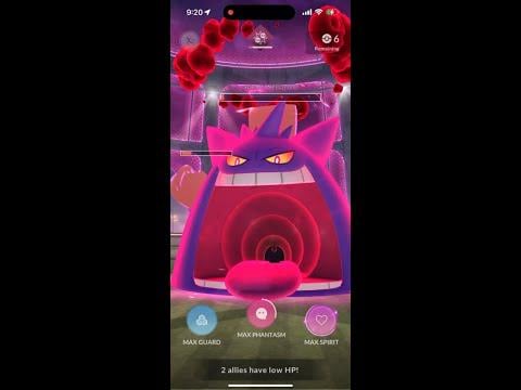 Gigantamax Gengar, Snorlax, Machamp Duo Battles with Max Mushroom